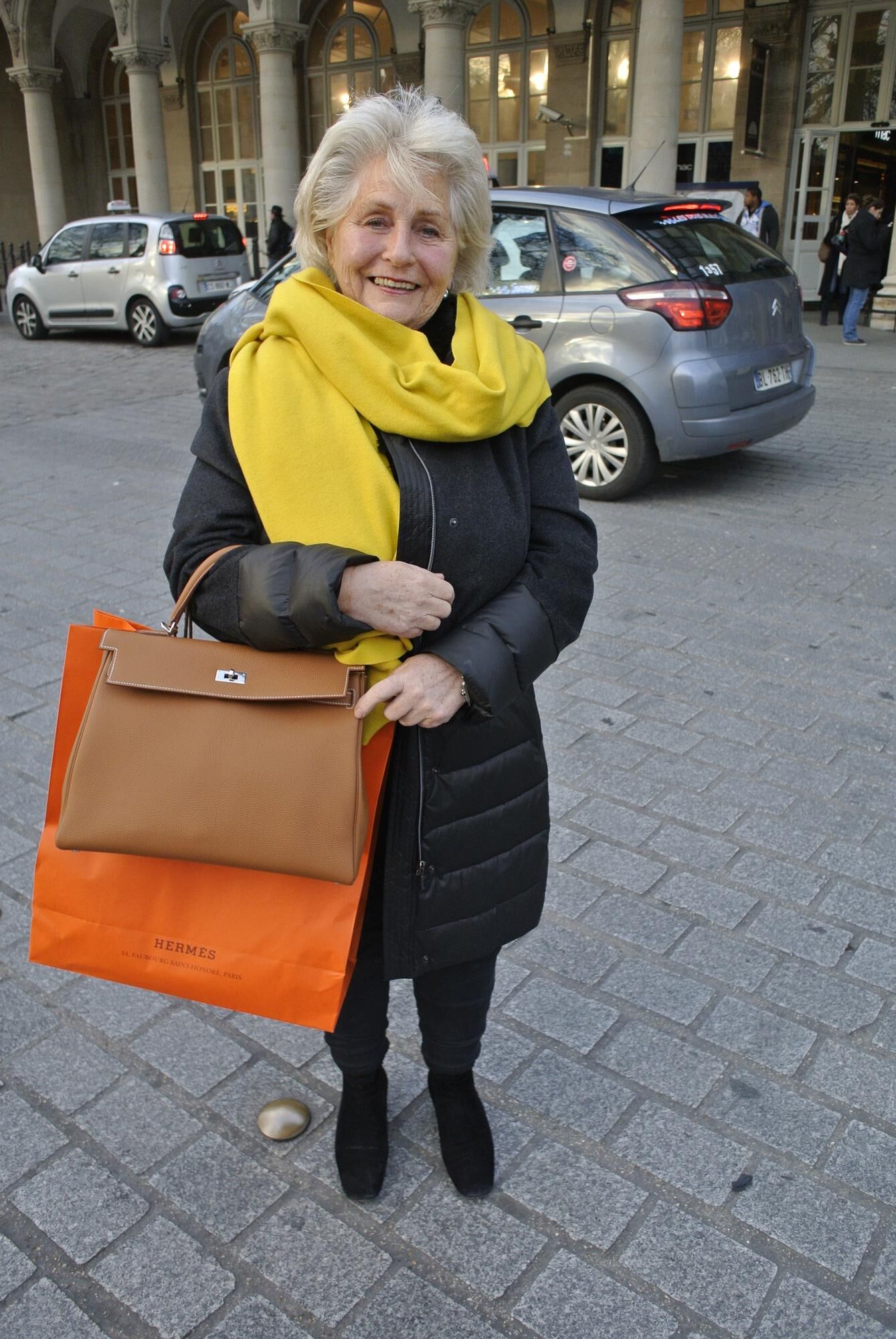 First Lady der Marktfrauen des Münchner Viktualienmarkts: Elke C. Fett ("Duftschmankerl"), hier bei einer Dienstreise nach Paris.