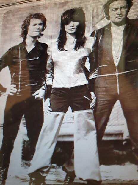 Die "Sweethearts" mit Freundin und Kundin: Bernd Stockinger (l.) und Rolf Albrecht mit Filmstar Iris Berben
